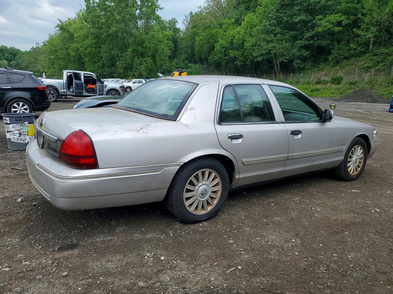 2009 MERCURY GRMARQUIS