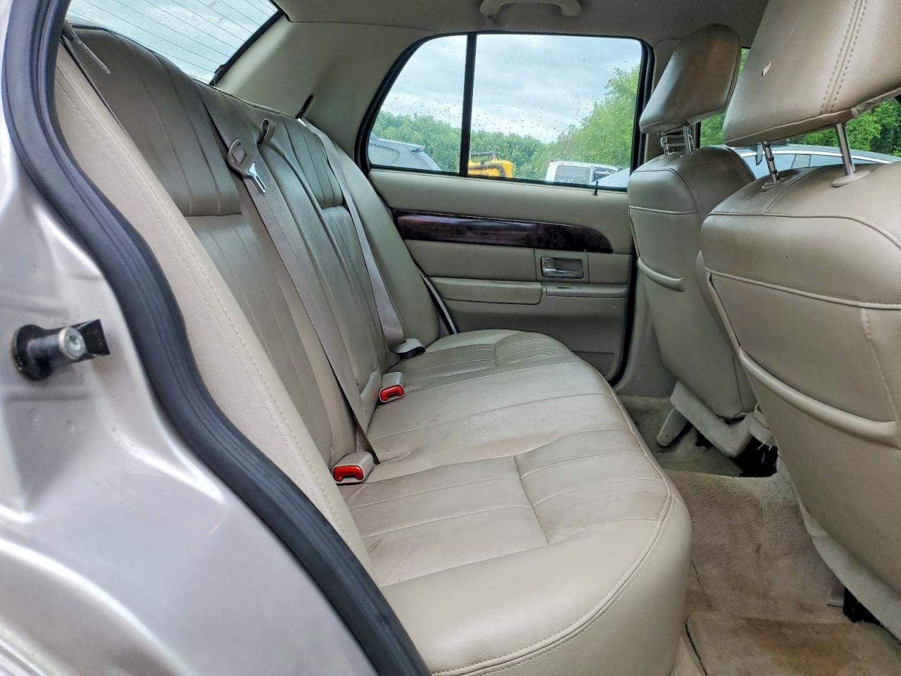 2009 MERCURY GRMARQUIS