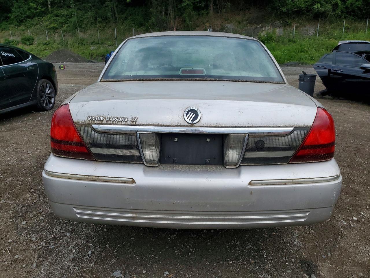 2009 MERCURY GRMARQUIS