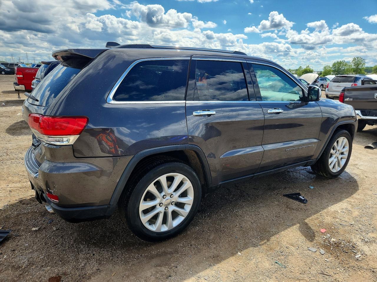 2017 JEEP CHEROKEE