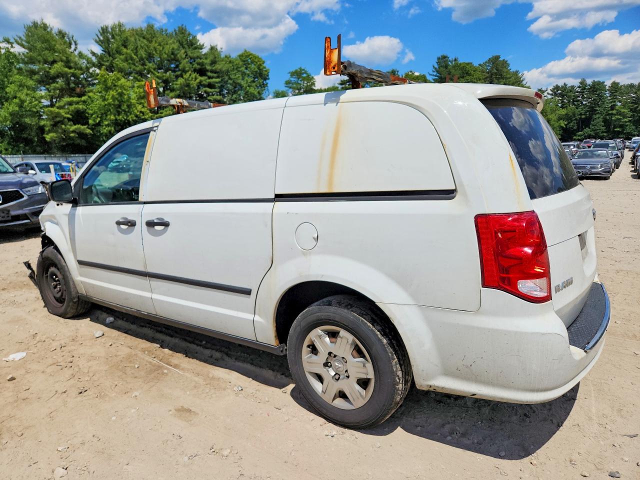 2014 DODGE TRADESMAN