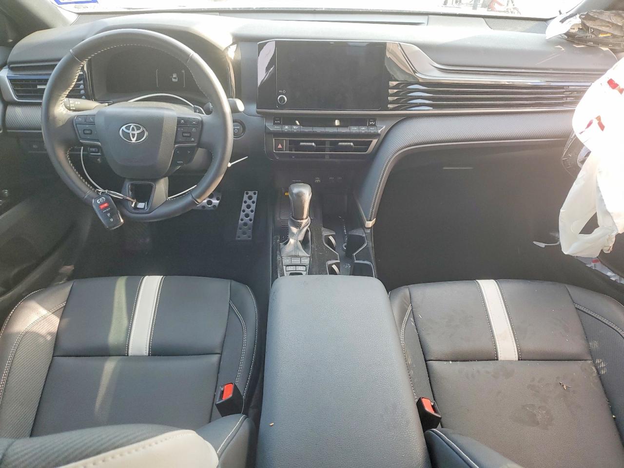 2025 TOYOTA CAMRY