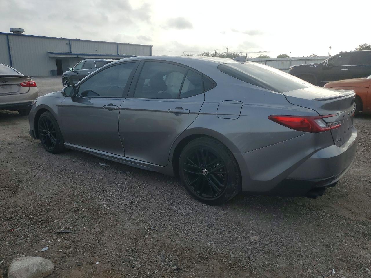 2025 TOYOTA CAMRY