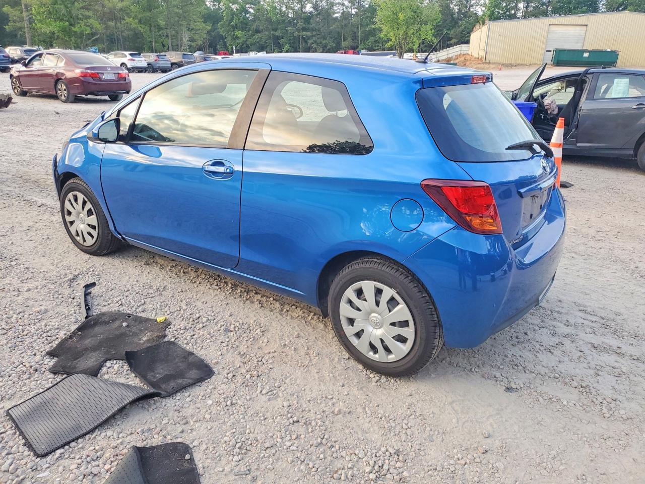2016 TOYOTA YARIS