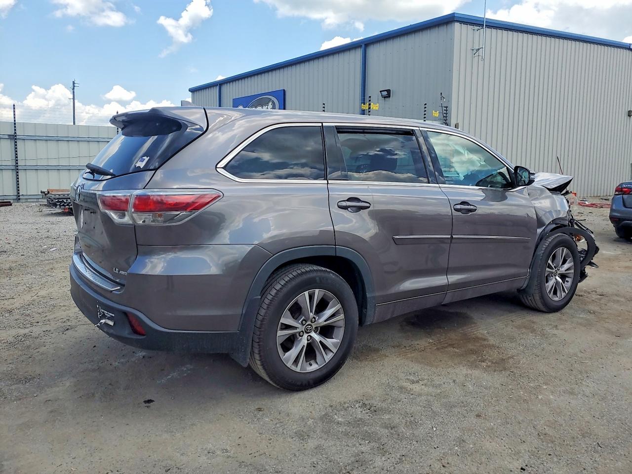 2016 TOYOTA HIGHLANDER