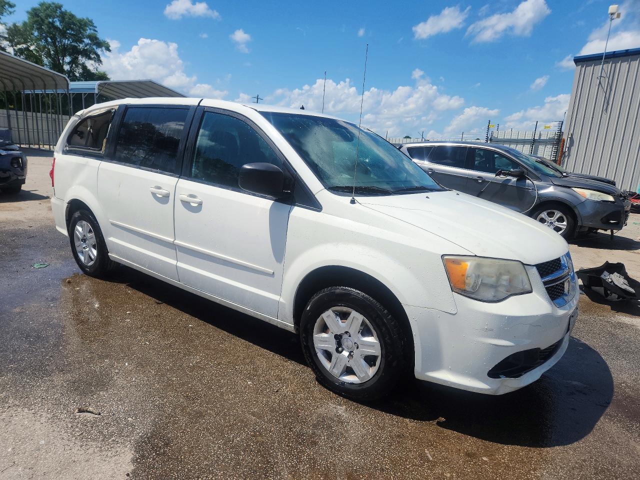 2011 DODGE CARAVAN