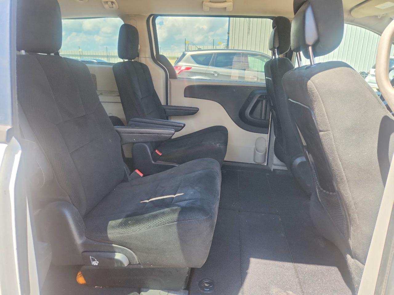 2011 DODGE CARAVAN