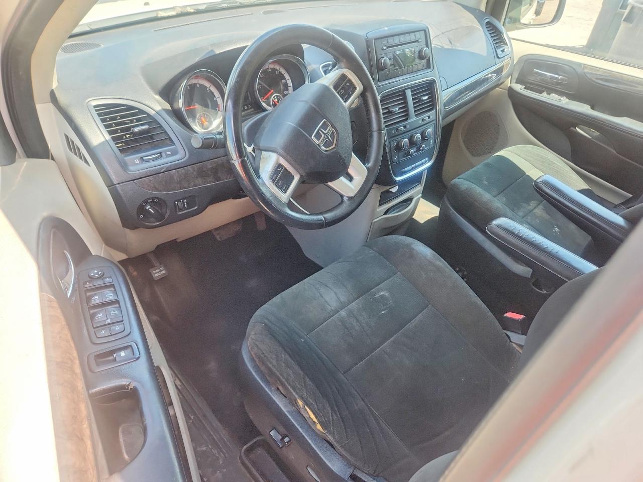 2011 DODGE CARAVAN