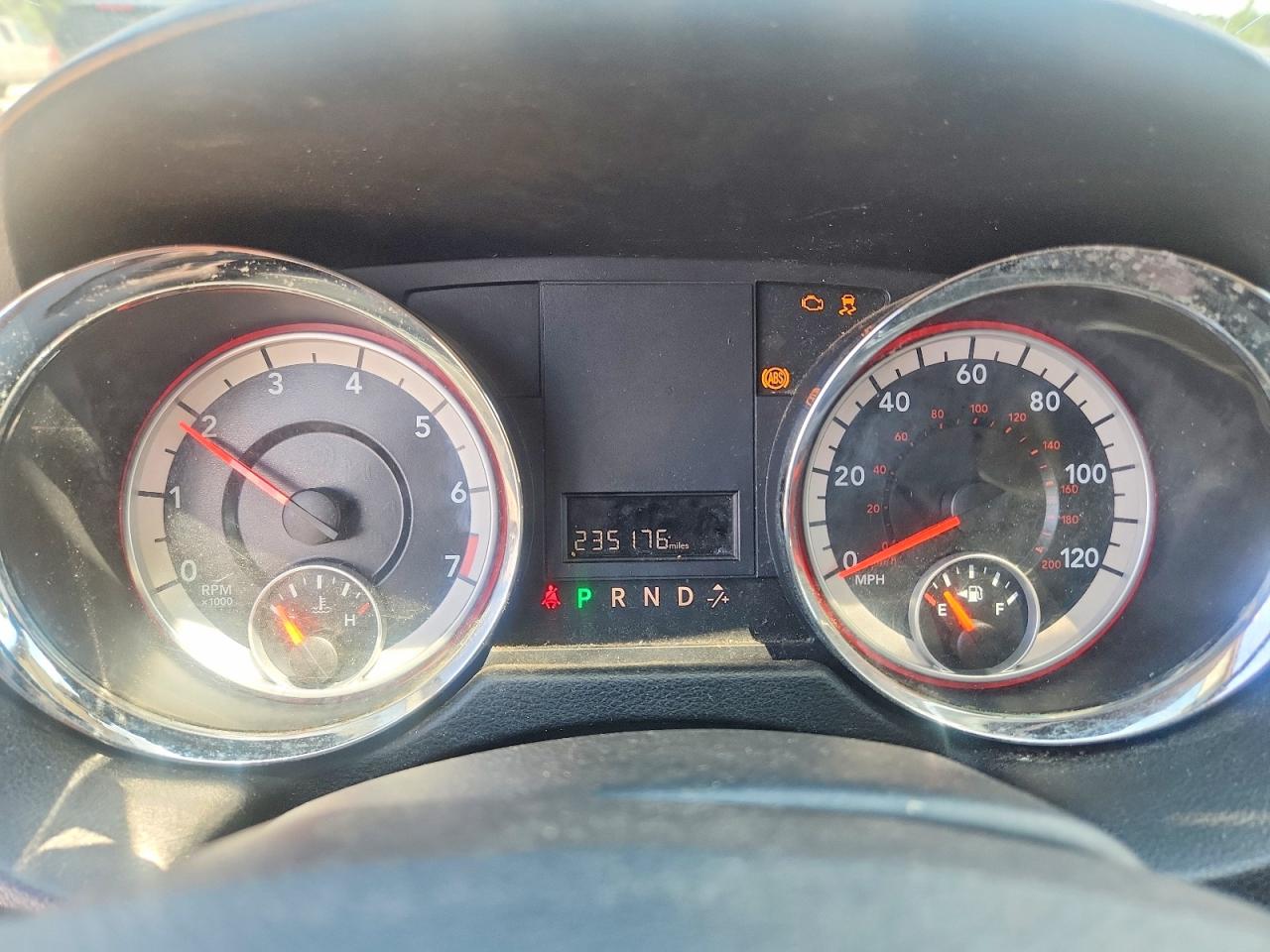 2011 DODGE CARAVAN