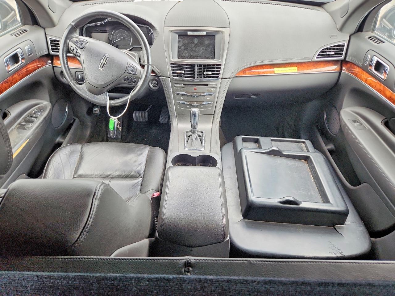 2015 LINCOLN MKT