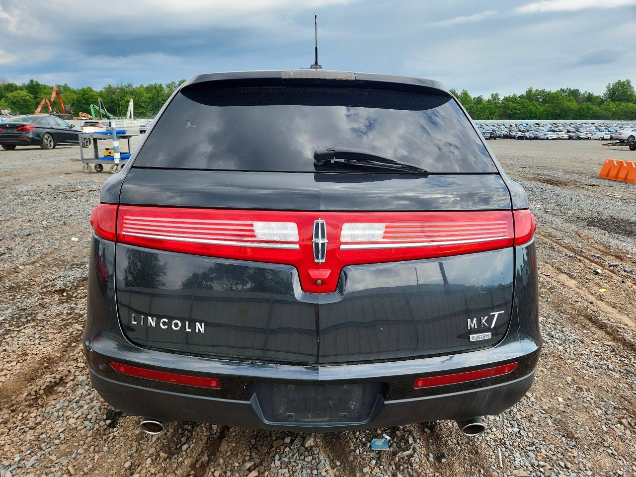 2015 LINCOLN MKT