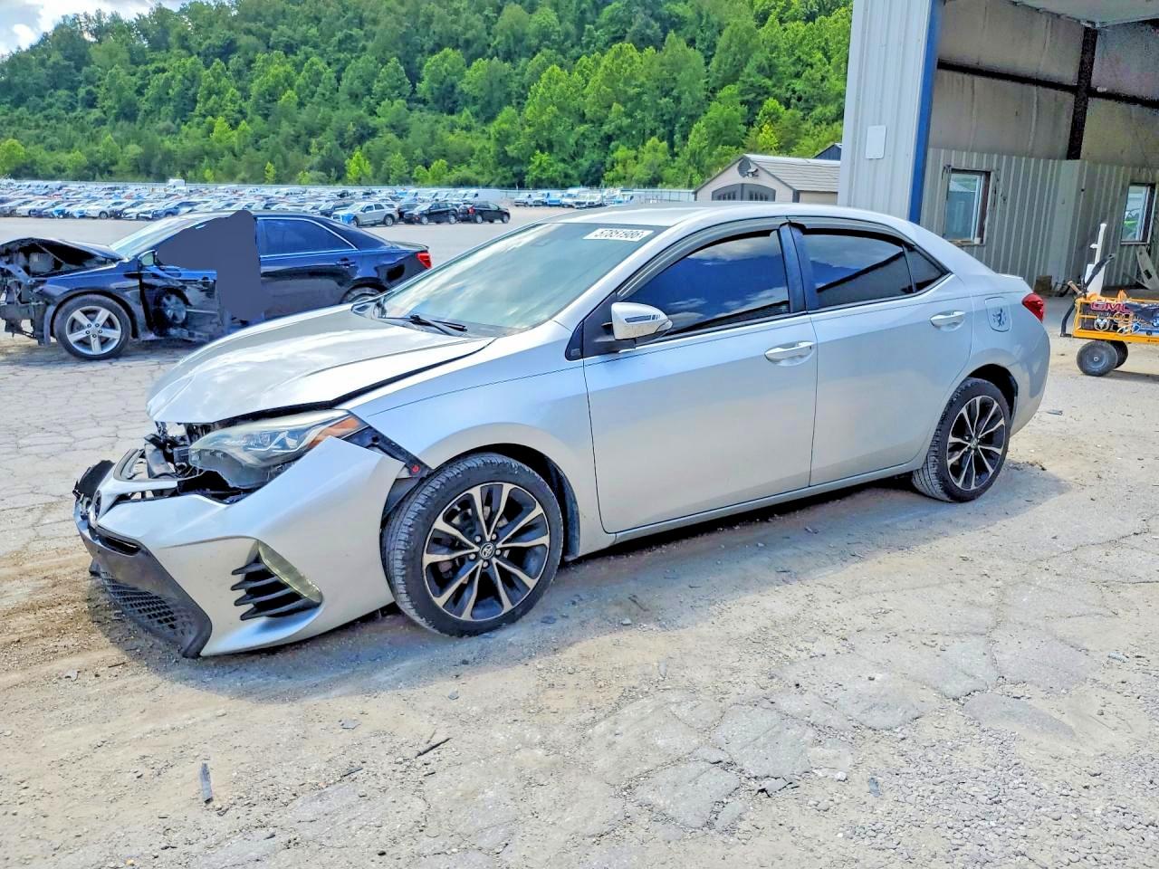 2017 TOYOTA COROLLA