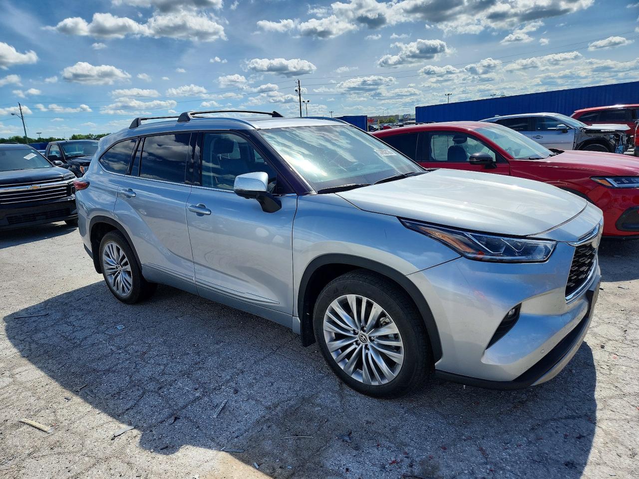 2023 TOYOTA HIGHLANDER