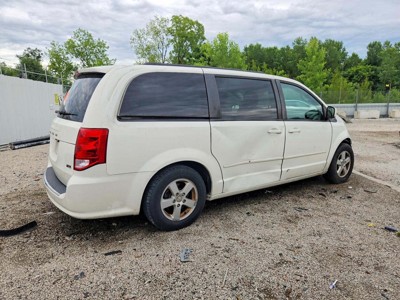2013 DODGE CARAVAN
