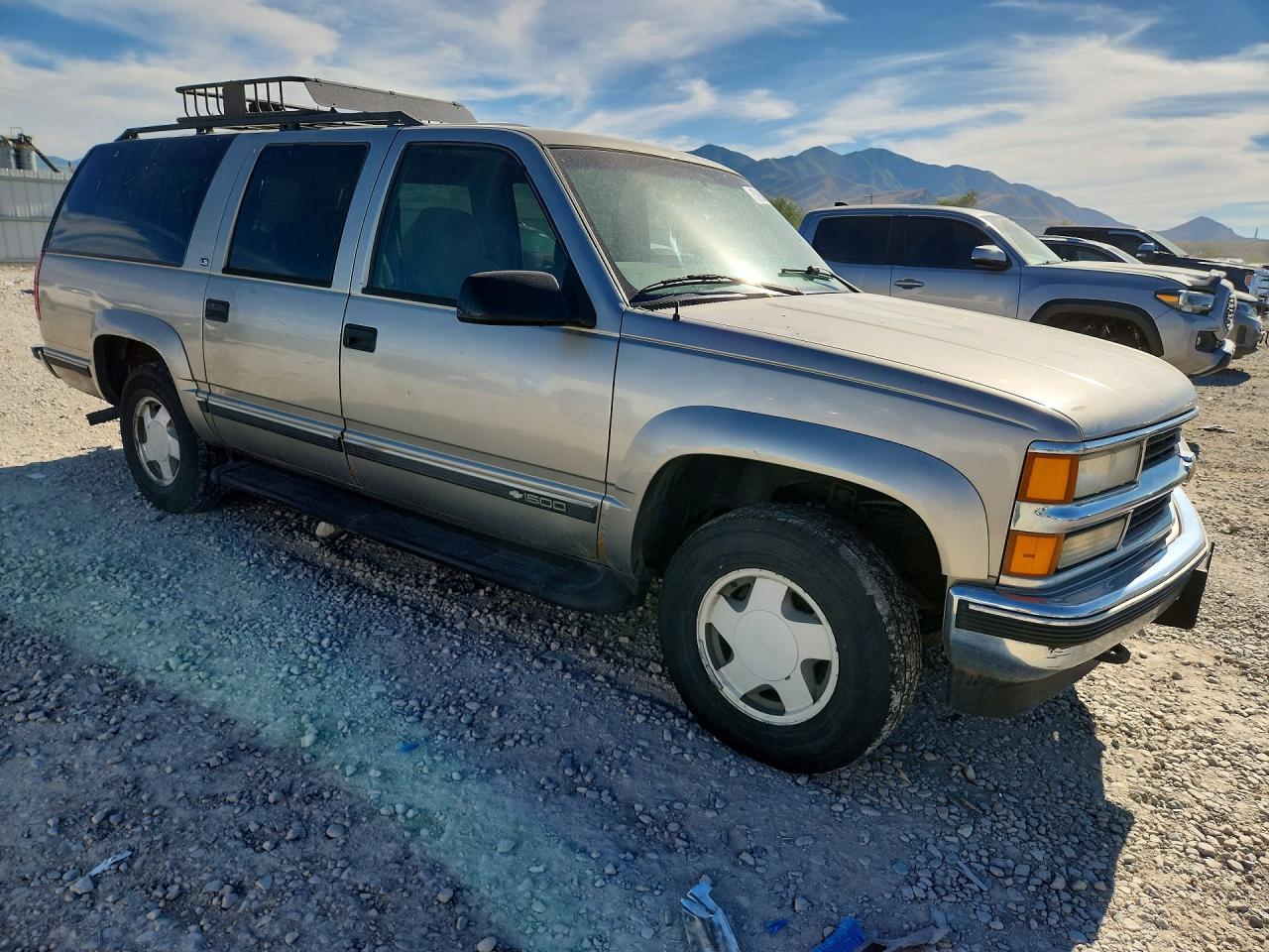 1999 CHEVROLET SUBURBAN