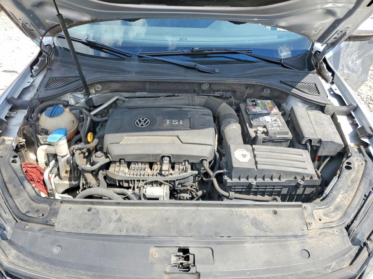 2016 VOLKSWAGEN PASSAT