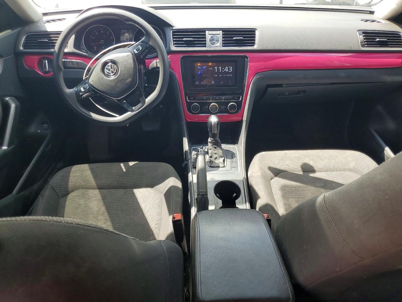2016 VOLKSWAGEN PASSAT