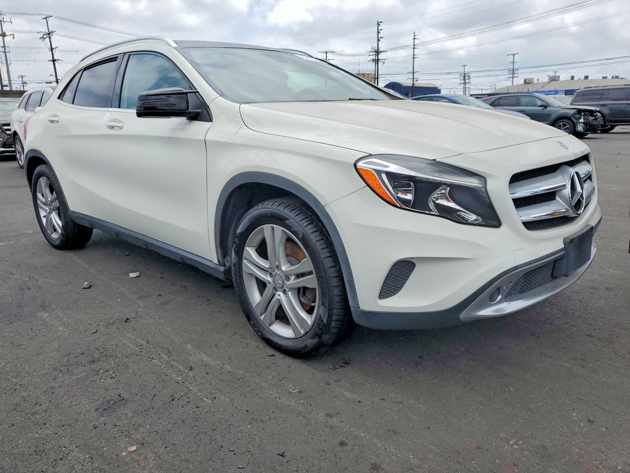 2016 MERCEDES-BENZ GLA-CLASS