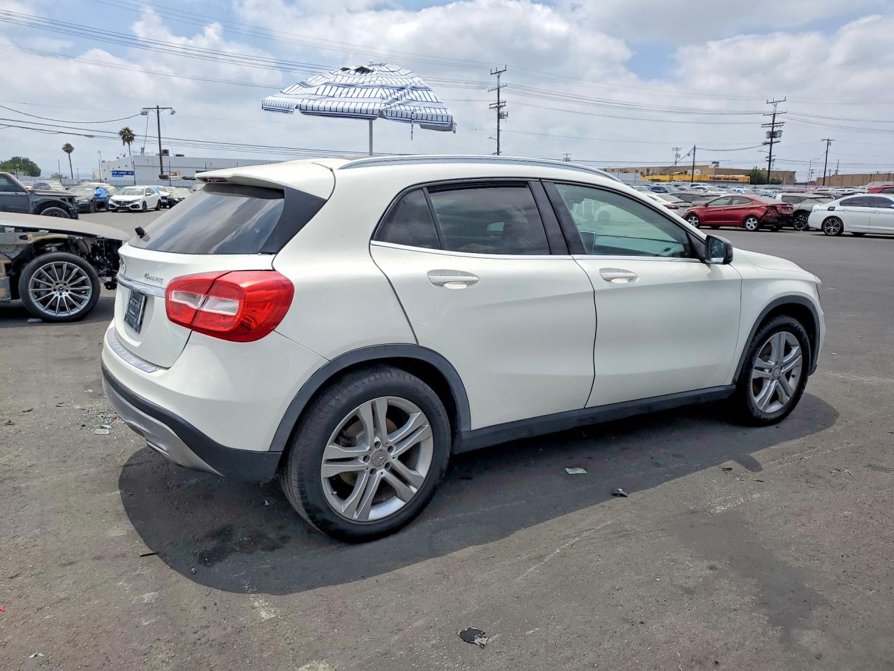 2016 MERCEDES-BENZ GLA-CLASS