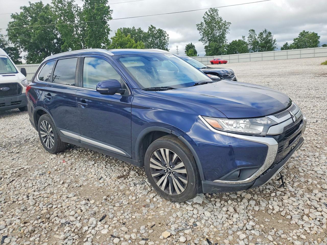2020 MITSUBISHI OUTLANDER
