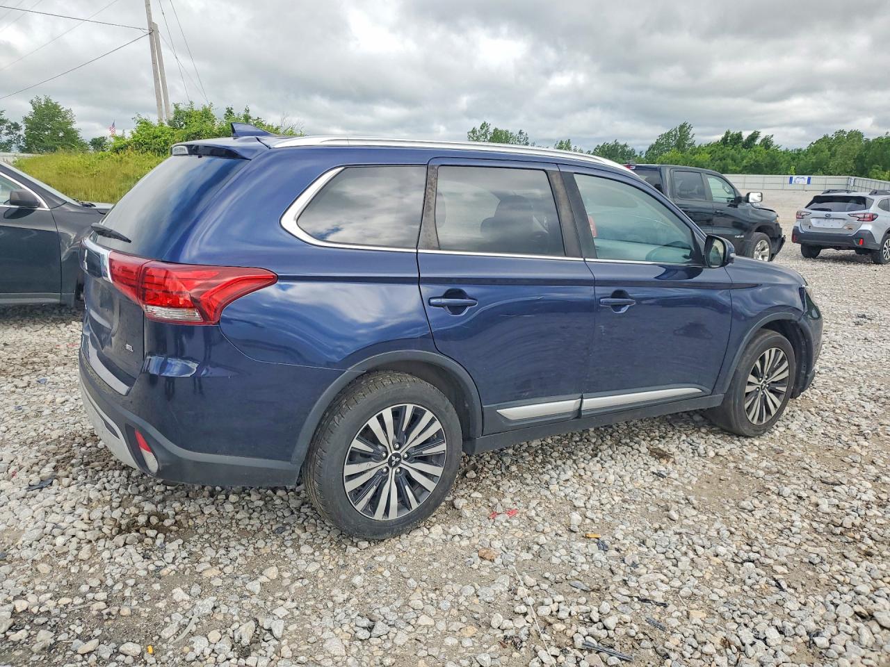 2020 MITSUBISHI OUTLANDER