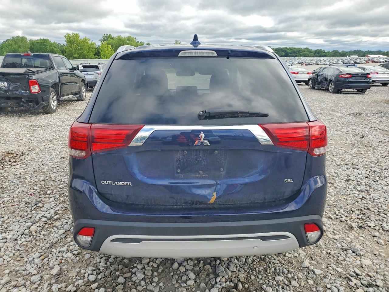 2020 MITSUBISHI OUTLANDER