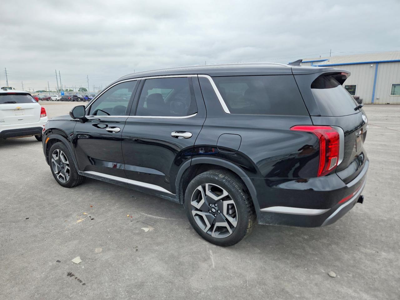 2025 HYUNDAI