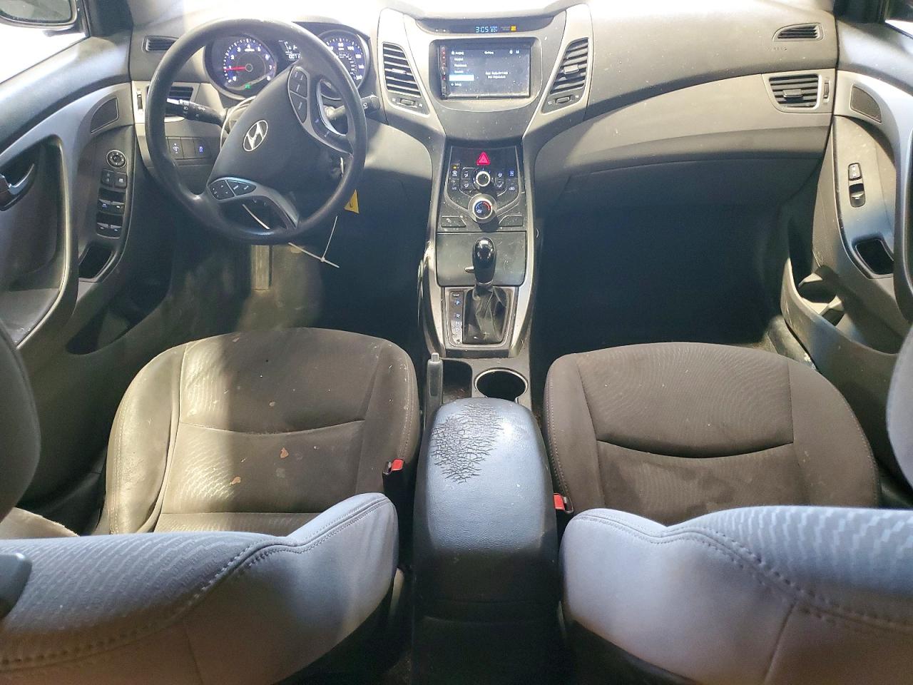 2016 HYUNDAI ELANTRA
