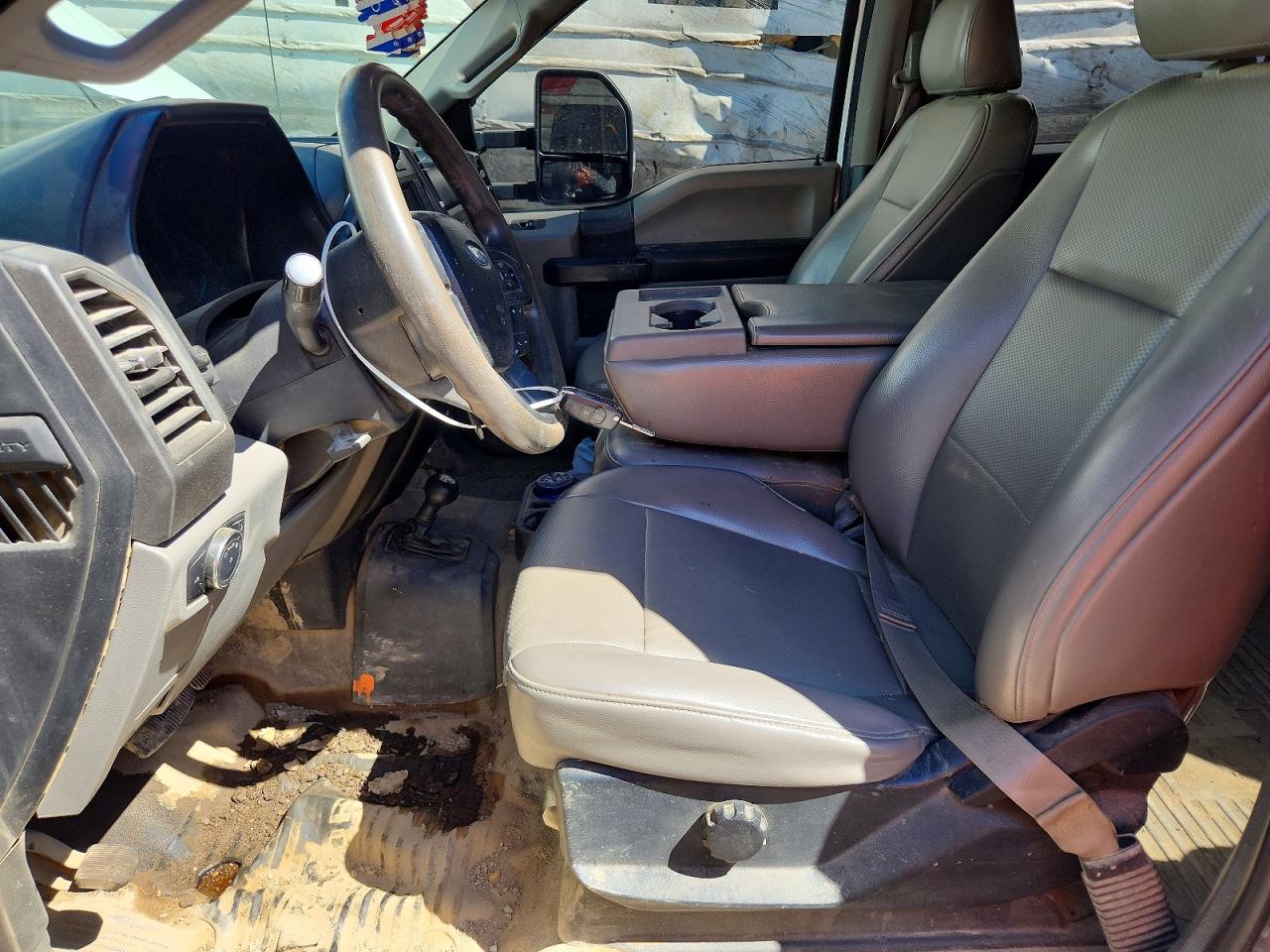 2017 FORD F550