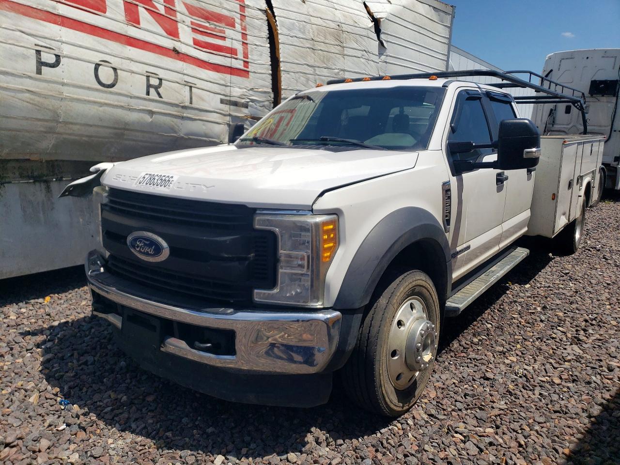 2017 FORD F550