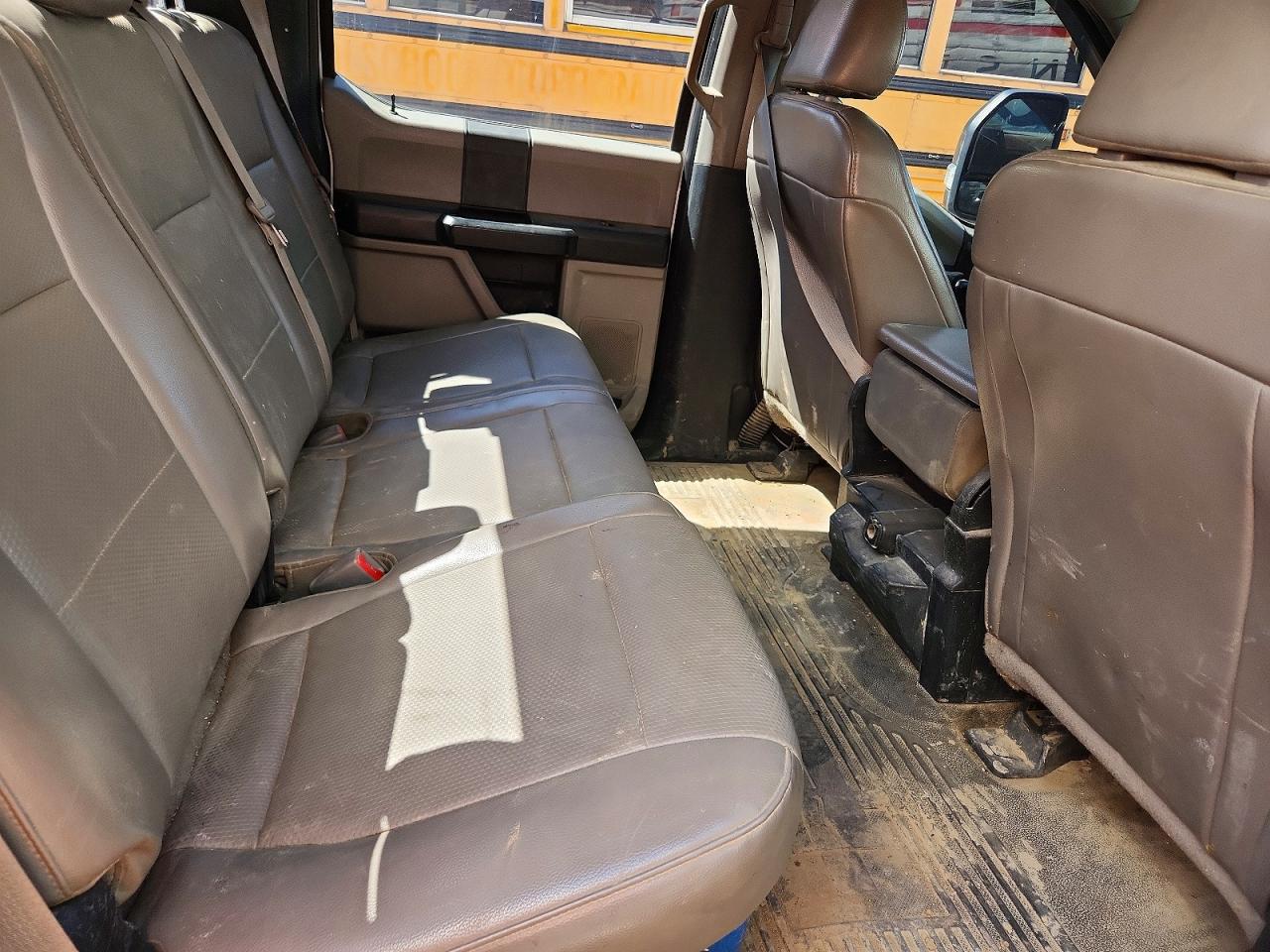 2017 FORD F550