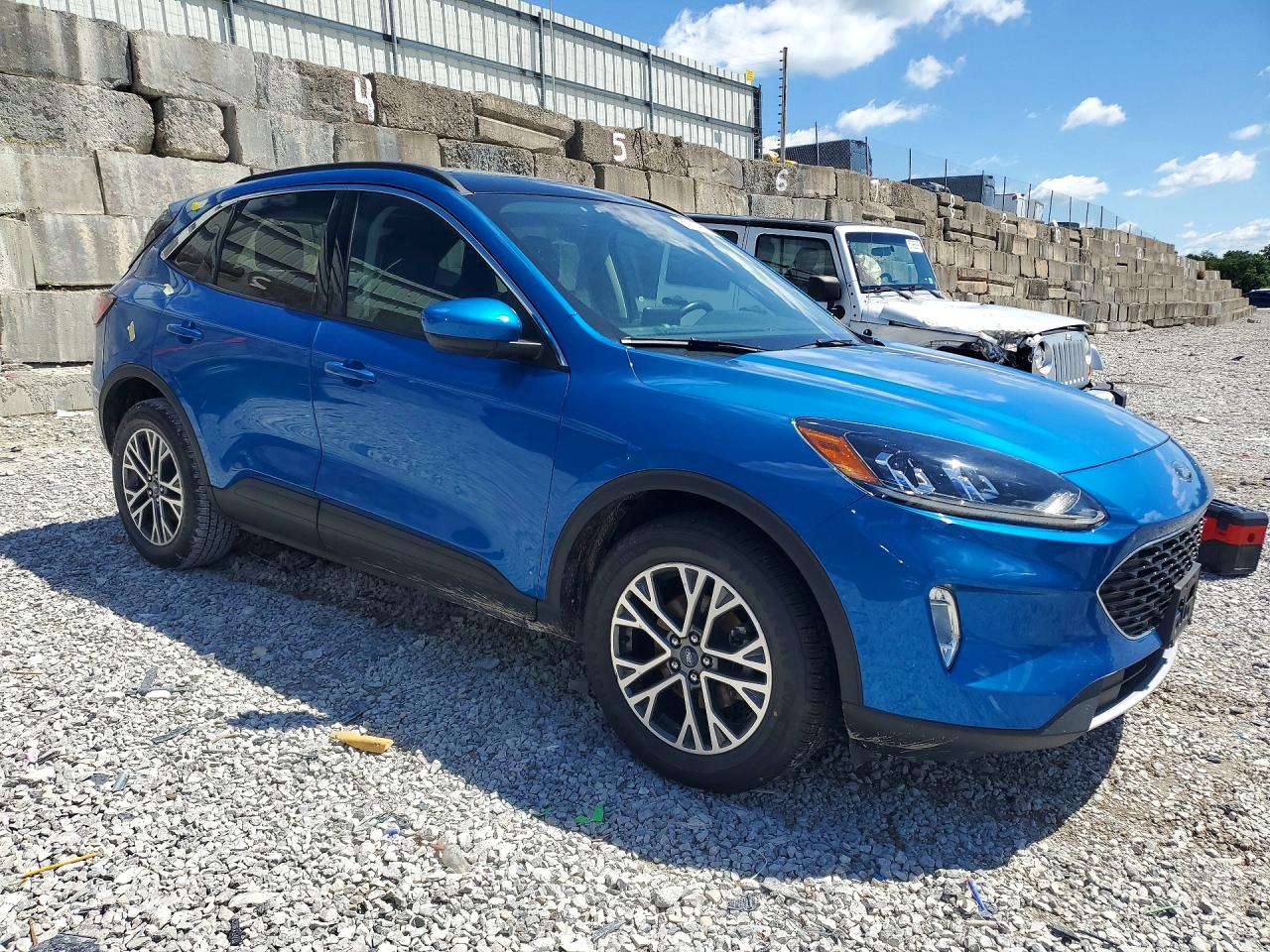 2020 FORD ESCAPE