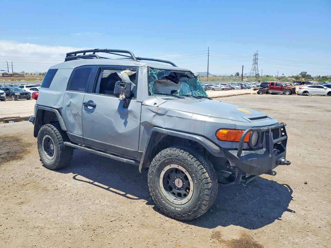 2013 TOYOTA FJ CRUISER