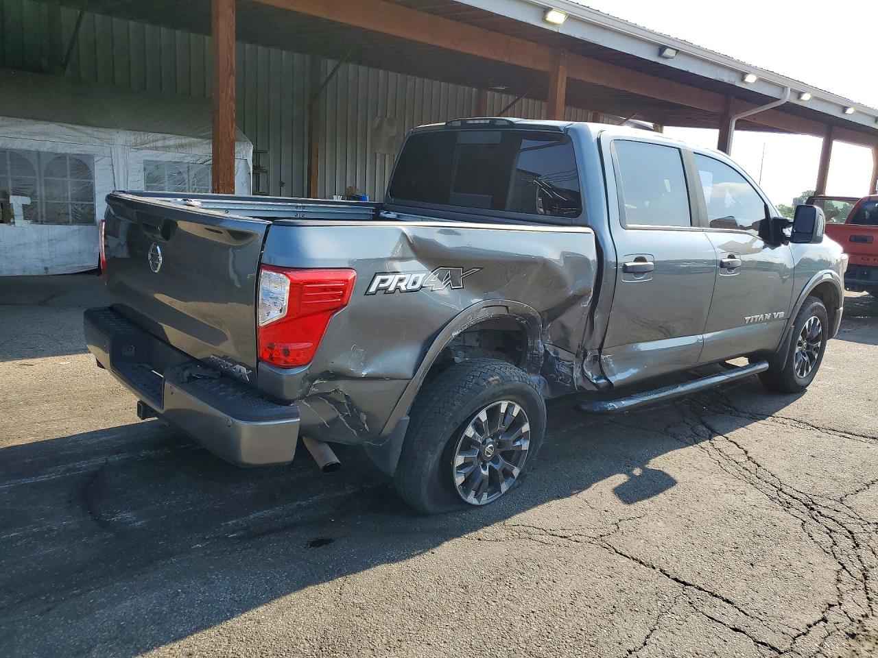 2018 NISSAN TITAN