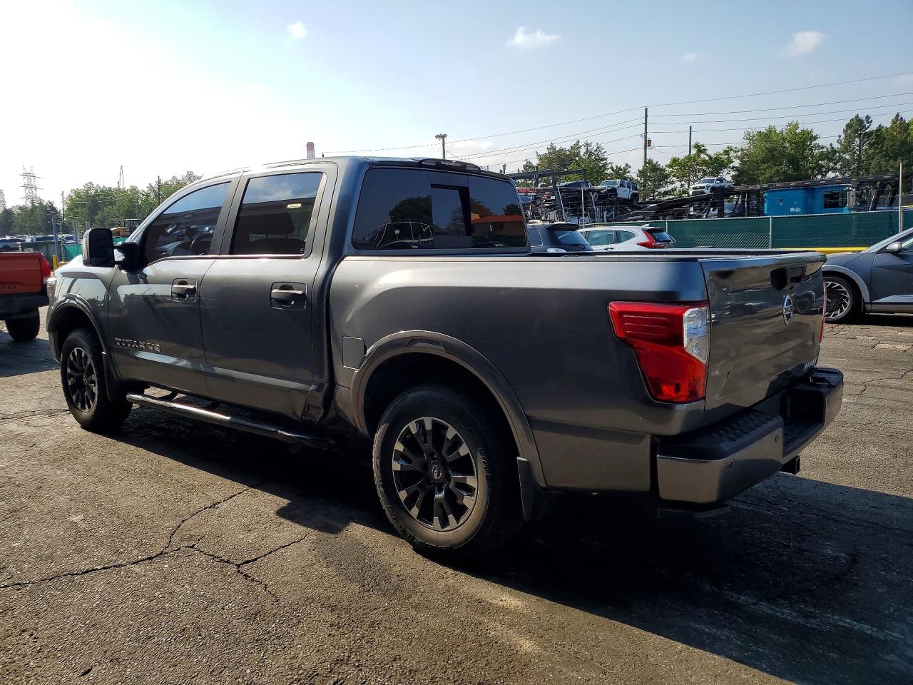 2018 NISSAN TITAN