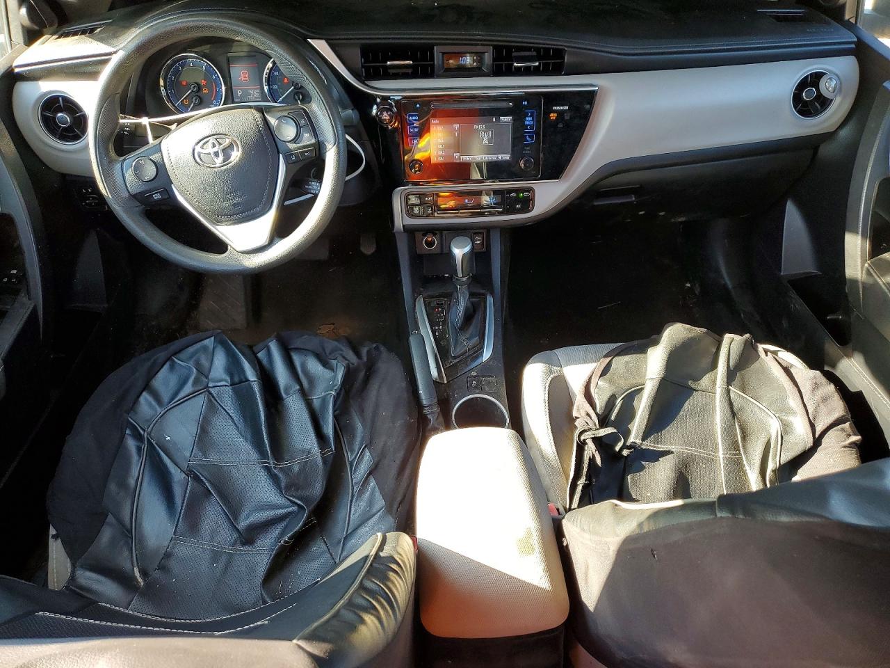 2017 TOYOTA COROLLA