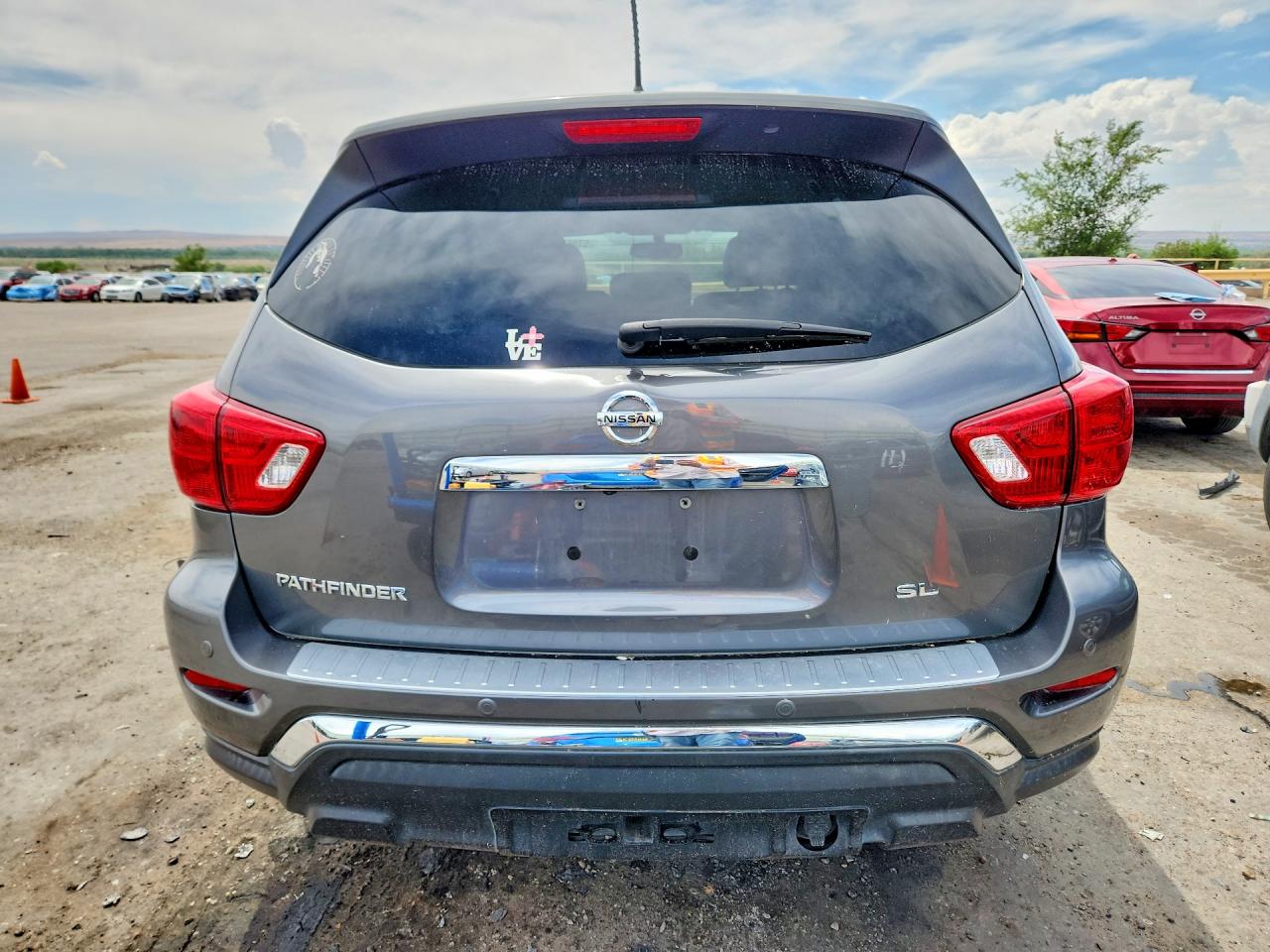 2017 NISSAN PATHFINDER