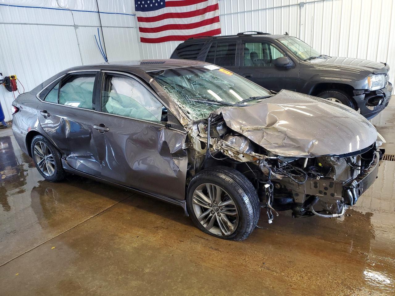 2015 TOYOTA CAMRY