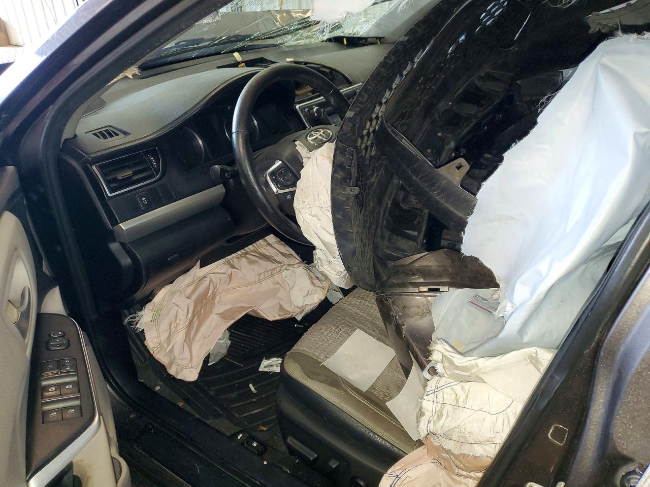 2015 TOYOTA CAMRY
