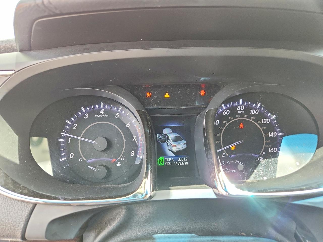 2013 TOYOTA AVALON