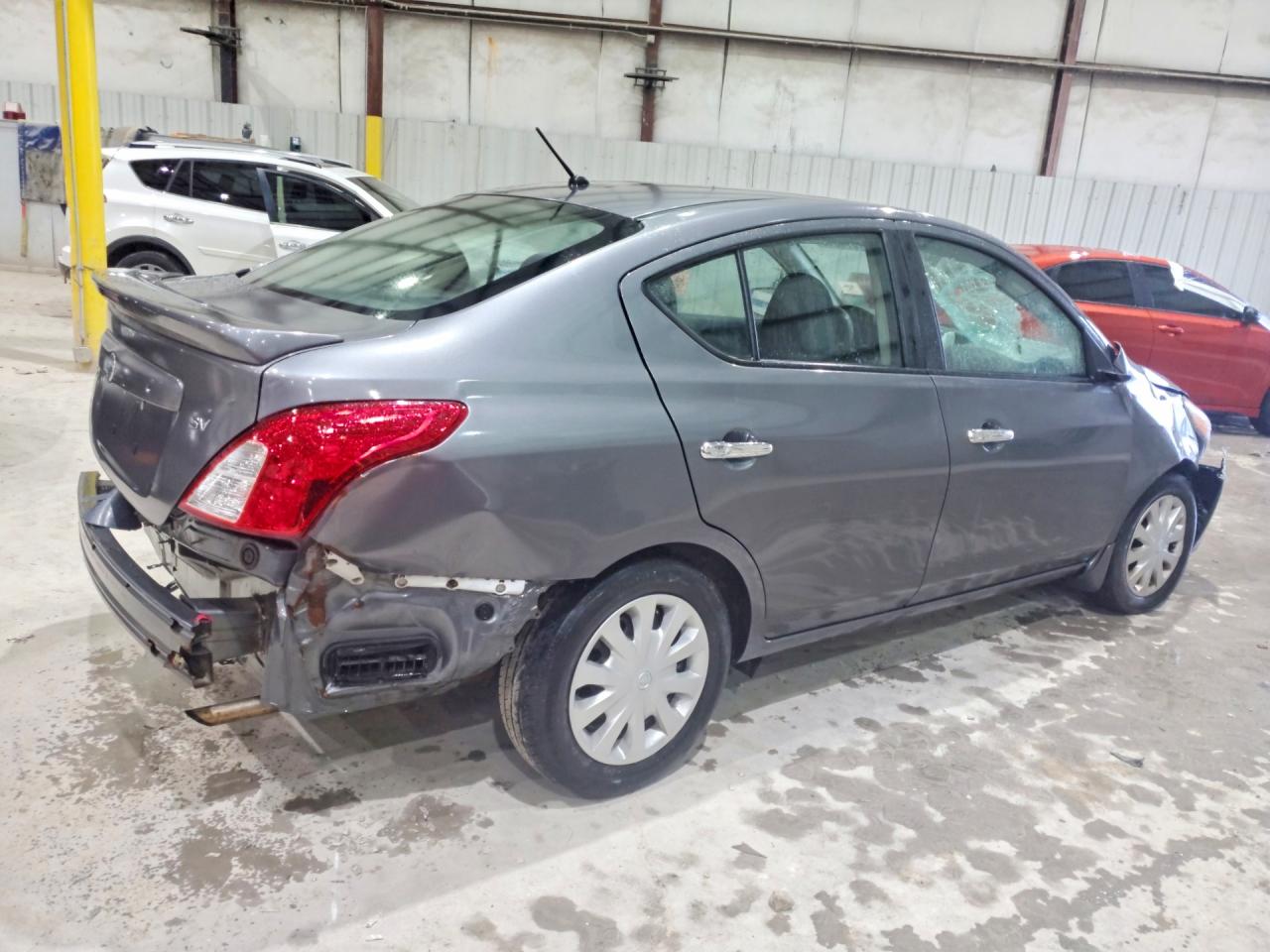 2018 NISSAN VERSA