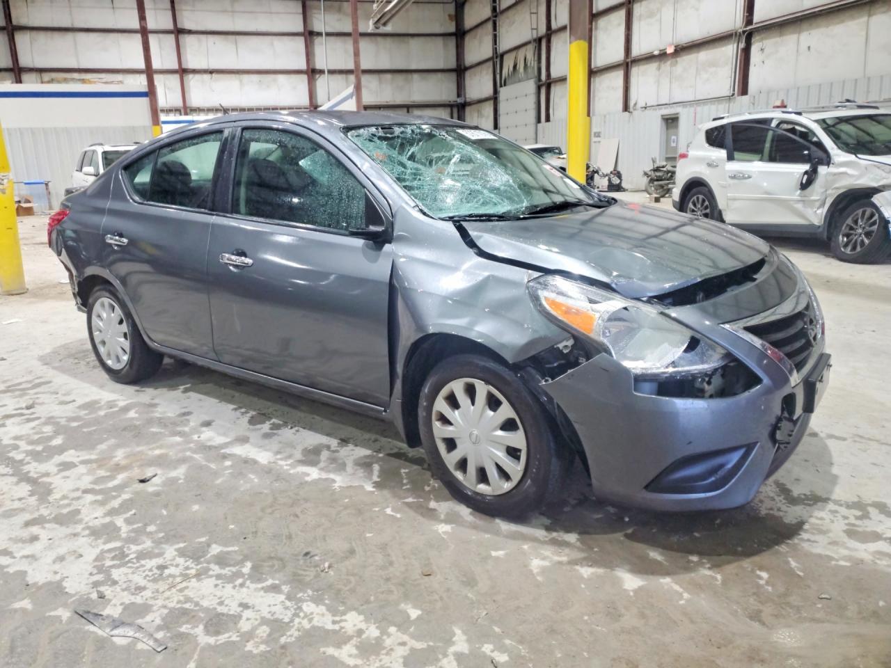 2018 NISSAN VERSA