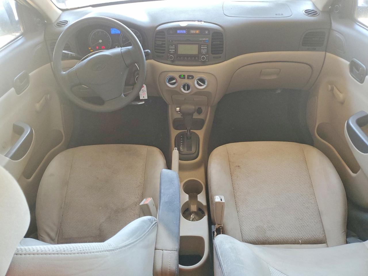 2011 HYUNDAI ACCENT