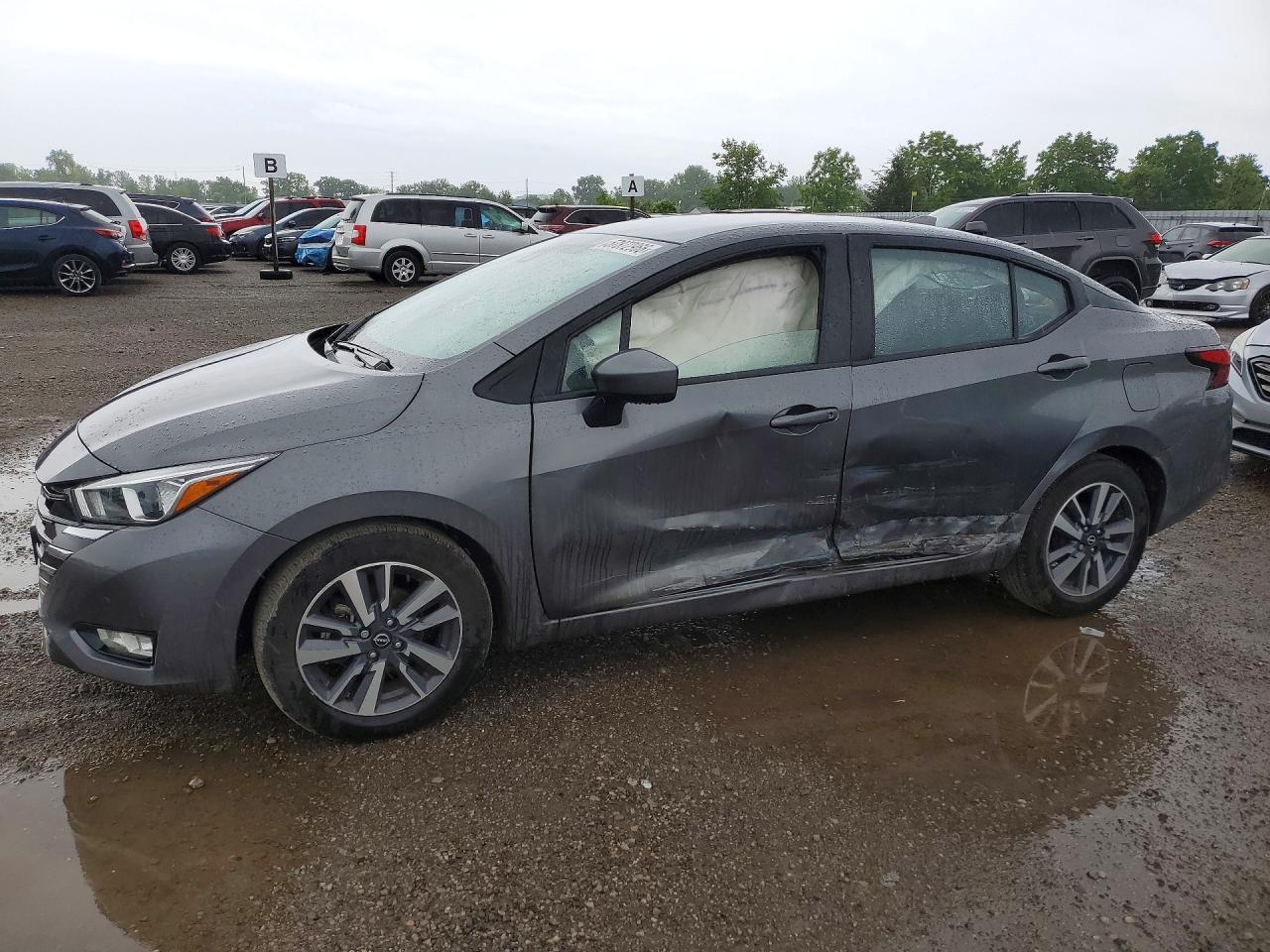 2024 NISSAN VERSA