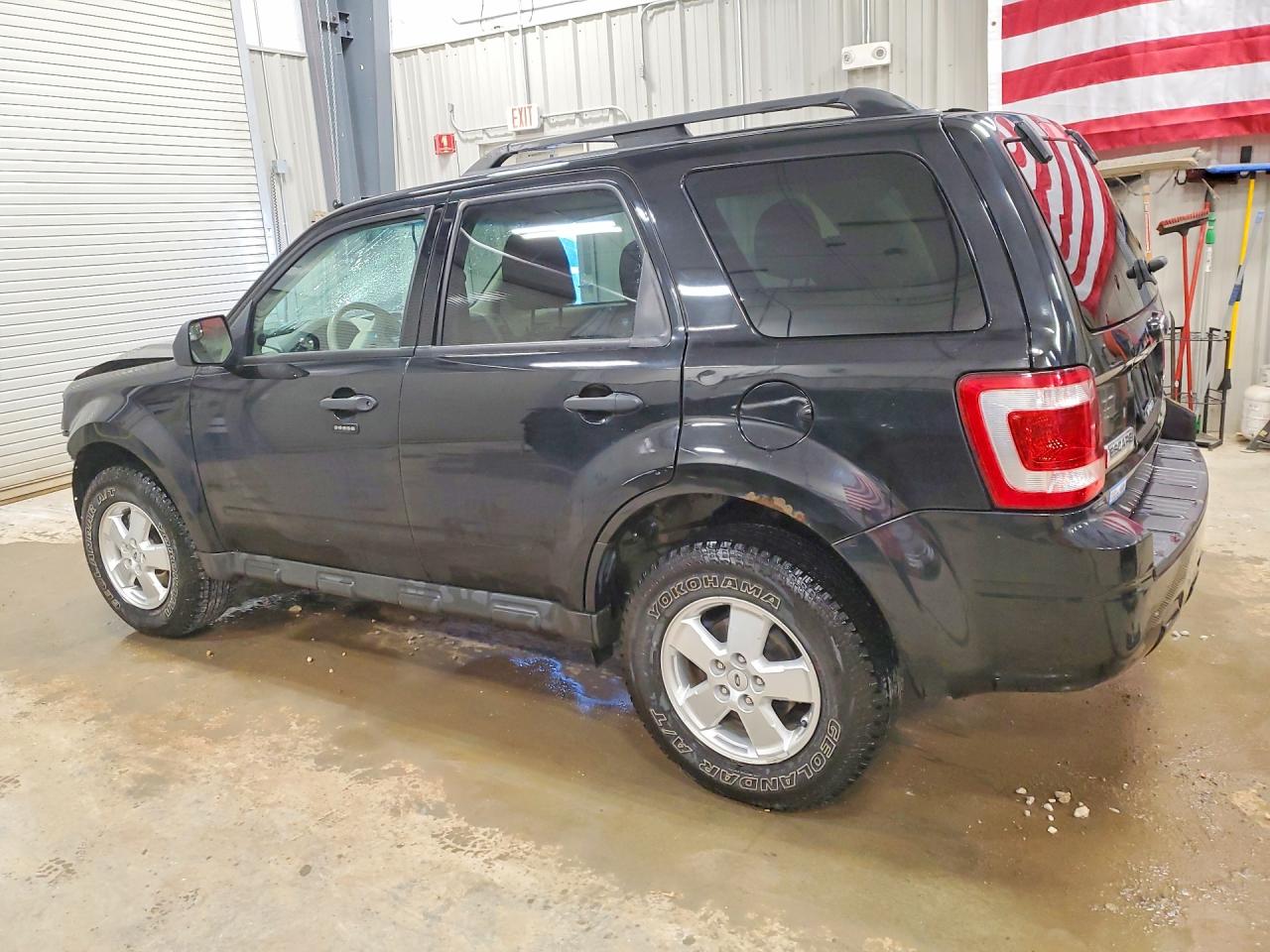 2011 FORD ESCAPE