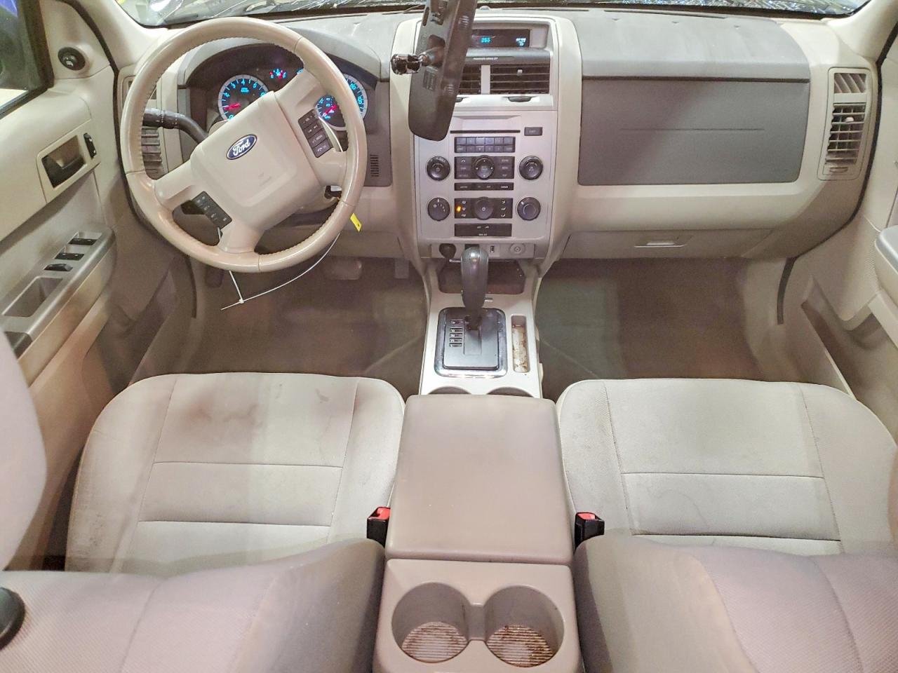 2011 FORD ESCAPE