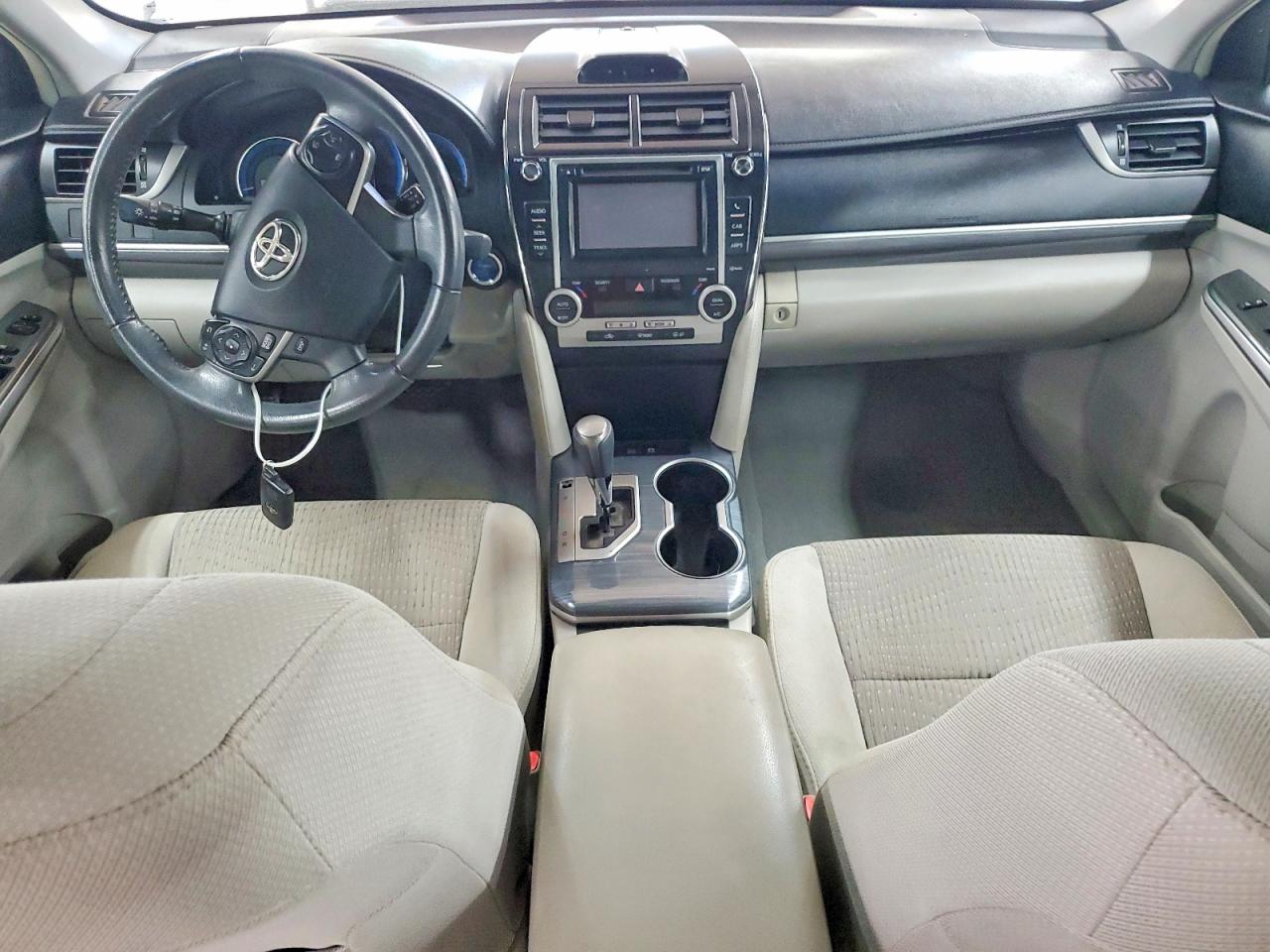 2013 TOYOTA CAMRY SOLA