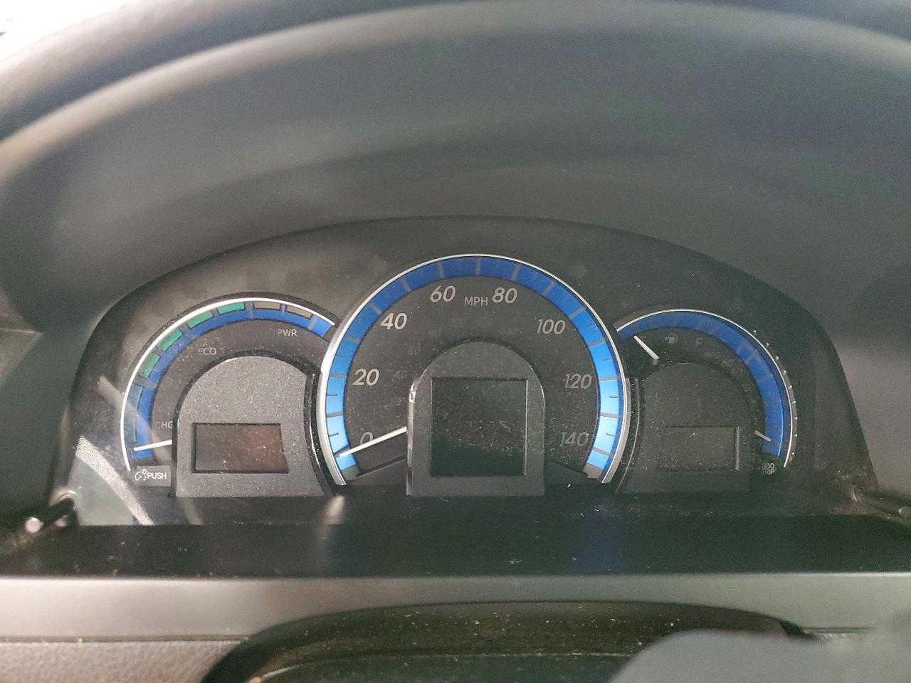 2013 TOYOTA CAMRY SOLA