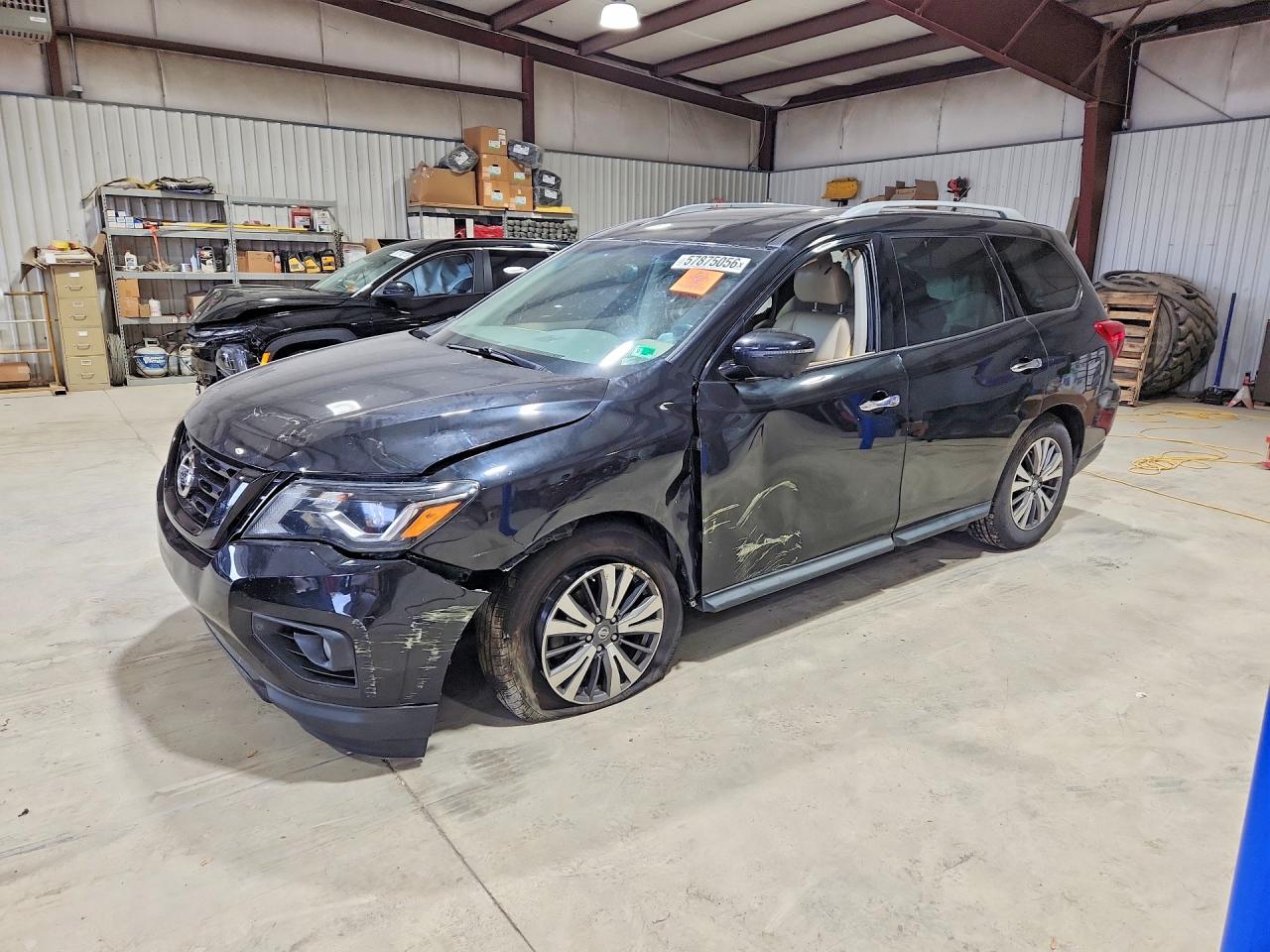 2017 NISSAN PATHFINDER