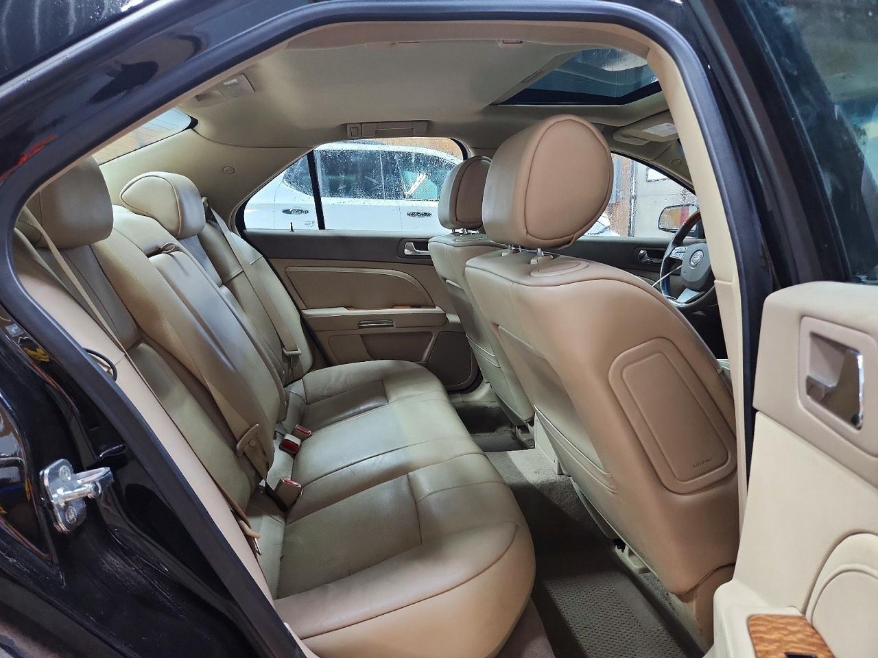 2011 CADILLAC STS